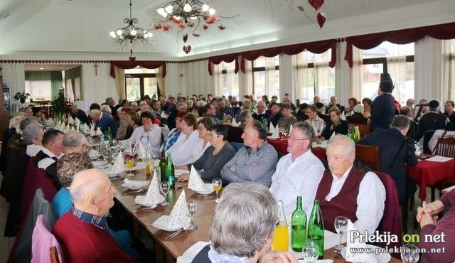Občni zbor DU Sv. Jurij ob Ščavnici Občni zbor DU Sv. Jurij ob Ščavnici