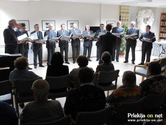 Moški pevski zbor Lipovci Moški pevski zbor Lipovci