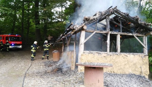 Požar lesene lope na Gibini, foto: PGD Razkrižje