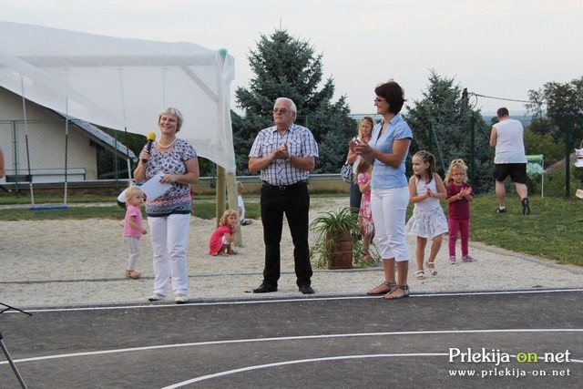 Na Jurševki svojemu namenu predali igrala in igrišče Na Jurševki svojemu namenu predali igrala in igrišče
