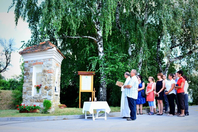 Otvoritev obnovljenega kužnega znamenja