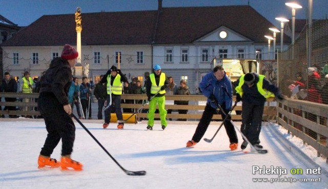 Turnir trojk v mini hokeju