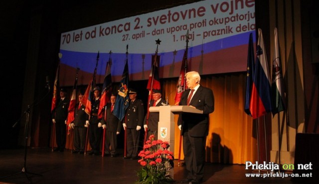 Slavnostni govornik je bil prvi predsednik Republike Slovenije Milan Kučan