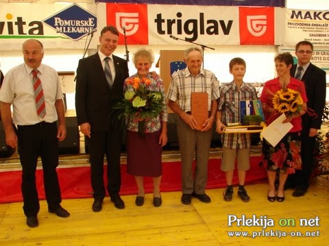 Družina Rantaša z ministrom in županom Družina Rantaša z ministrom in županom