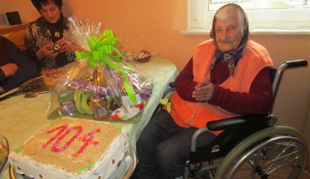 104. rojstni dan Jožefe Kovačič 104. rojstni dan Jožefe Kovačič