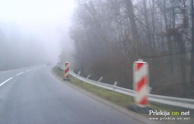 Poškodovana ograja Poškodovana ograja