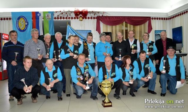 Občni zbor društva Oldtimer Občni zbor društva Oldtimer