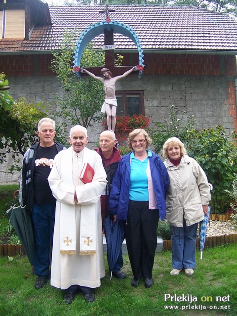Obnovljen križ v Slamnjaku