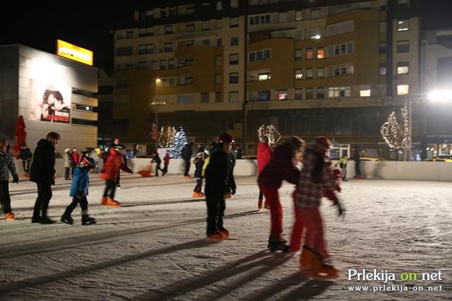 Drsališče v Murski Soboti, foto: Bojan Sobočan Drsališče v Murski Soboti, foto: Bojan Sobočan