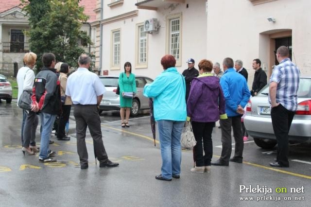 Vložitev kandidature Olge Karba Vložitev kandidature Olge Karba