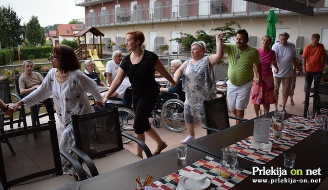 Julijski seniorski večer v DOSOR-ju Julijski seniorski večer v DOSOR-ju