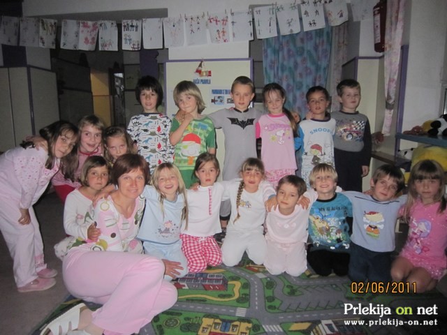 Vsi v pižamah Vsi v pižamah