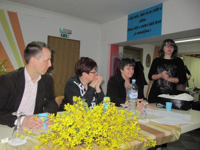 Okrogla miza na temo otrok v rejništvu Okrogla miza na temo otrok v rejništvu