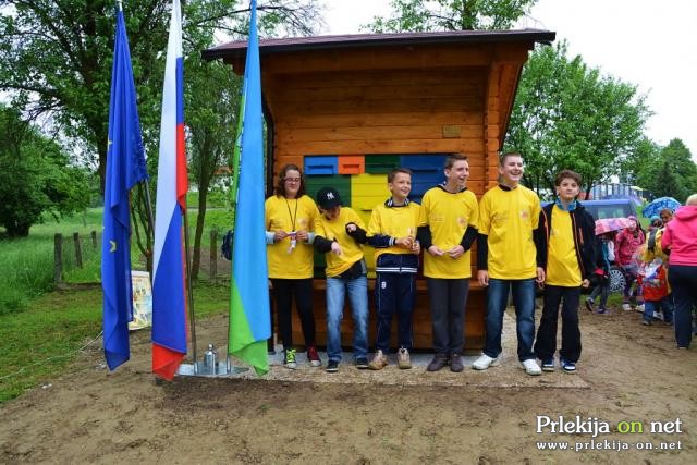 Otvoritev učnega čebelnjaka Otvoritev učnega čebelnjaka