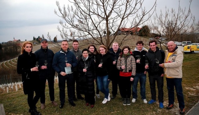 Od trte do vina - P&F Jeruzalem Ormož in Biotehniški izobraževalni center Ljubljana Od trte do vina - P&F Jeruzalem Ormož in Biotehniški izobraževalni center Ljubljana