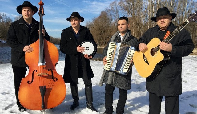 Glasbena skupina »Del tuha« Glasbena skupina »Del tuha«