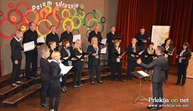 Območna revija odraslih pevskih zborov Območna revija odraslih pevskih zborov