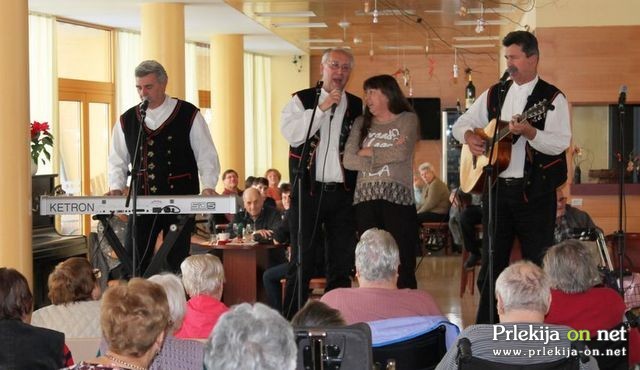 Klapa Solaris v DSO Gornja Radgona Klapa Solaris v DSO Gornja Radgona