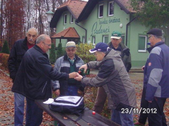 Pohod s kartaškim zaključkom Pohod s kartaškim zaključkom