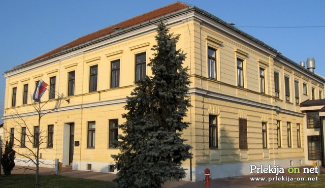 Gimnazija Franca Miklošiča Ljutomer Gimnazija Franca Miklošiča Ljutomer