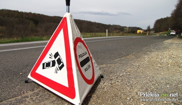 Cesta je pri Žerovincih popolnoma zaprta