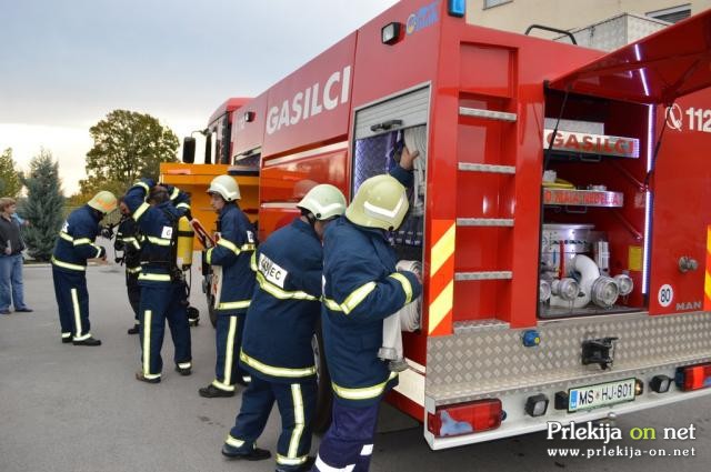 Požar in evakuacija OŠ Mala Nedelja 2013 Požar in evakuacija OŠ Mala Nedelja 2013