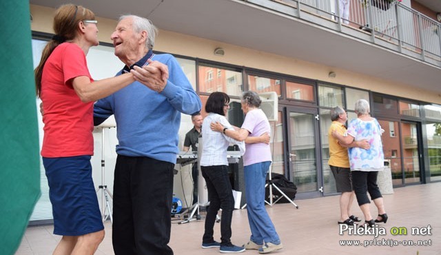 Junijski seniorski večer Junijski seniorski večer