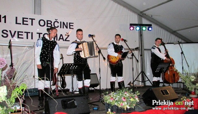 Večer narodno zabavne glasbe pri Sv. Tomažu Večer narodno zabavne glasbe pri Sv. Tomažu