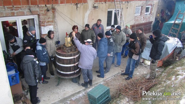 Ledeno slamnato vino Ledeno slamnato vino