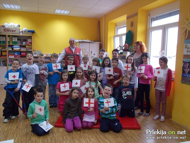 Novosprejeti mladi člani RK OŠ Radenci Novosprejeti mladi člani RK OŠ Radenci