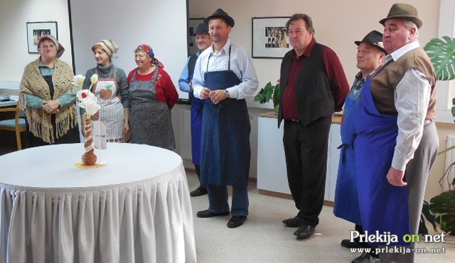 Ljudske pevke in pevci iz Selc