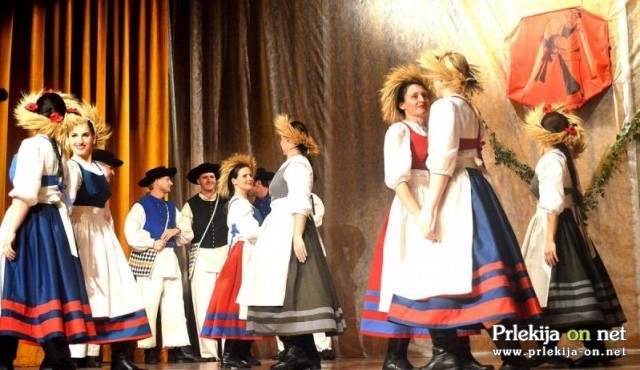 Prlekija pleše in poje Prlekija pleše in poje