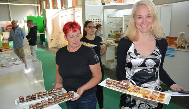 Prleška ali prekmurska gibanica? Prleška ali prekmurska gibanica?