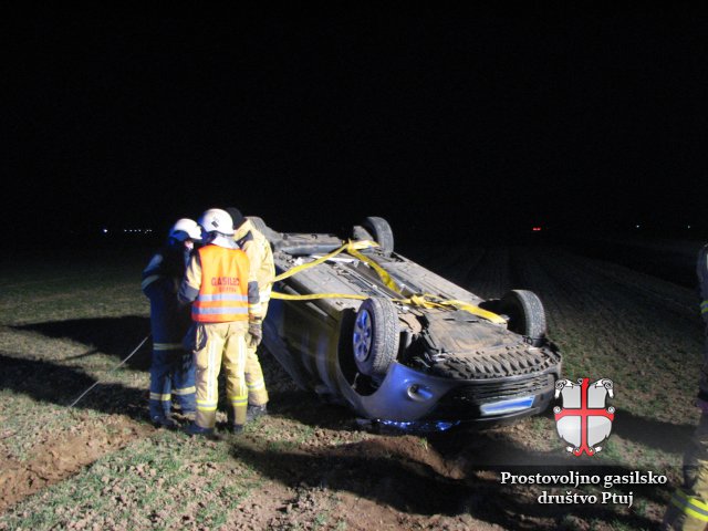 Prometna nesreča in dimniški požar