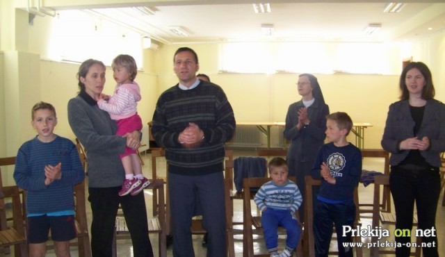 Družinski center Dlan je pripravil prvo srečanje za mlade družine