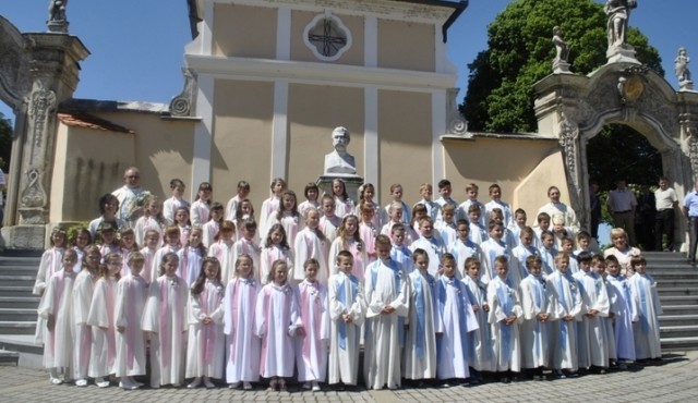 Prvo sveto obhajilo v Ljutomeru Prvo sveto obhajilo v Ljutomeru