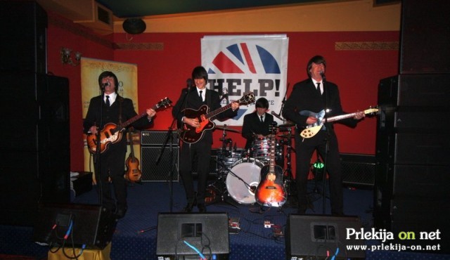 Help ! A Beatles tribute band