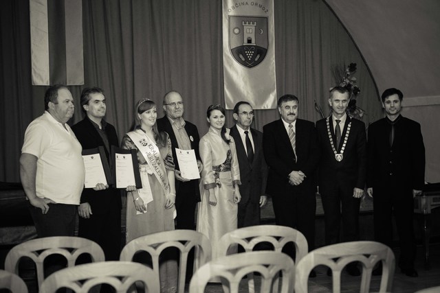 Slavnostna razglasitev zmagovalca ocenjevanja vin v kategoriji Naj špricar 2013 in Turnir mladega vina 2013 Slavnostna razglasitev zmagovalca ocenjevanja vin v kategoriji Naj špricar 2013 in Turnir mladega vina 2013