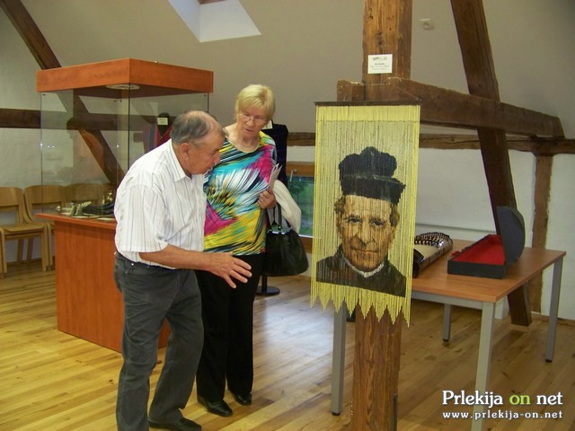Razstava Tuj izraz, domač odraz Razstava Tuj izraz, domač odraz