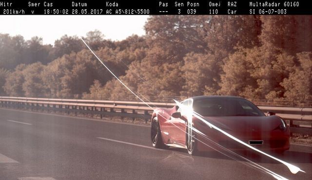 Ferrari na pomurski avtocesti