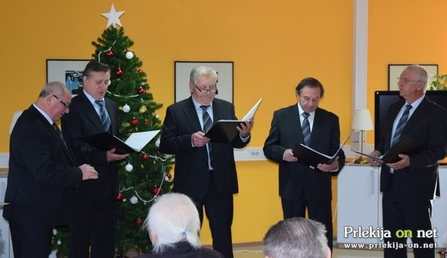 Koncert adventnih in božičnih pesmi v DOSOR-ju