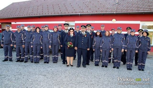 'Gasilska poroka Slaveka in Suzane 'Gasilska poroka Slaveka in Suzane