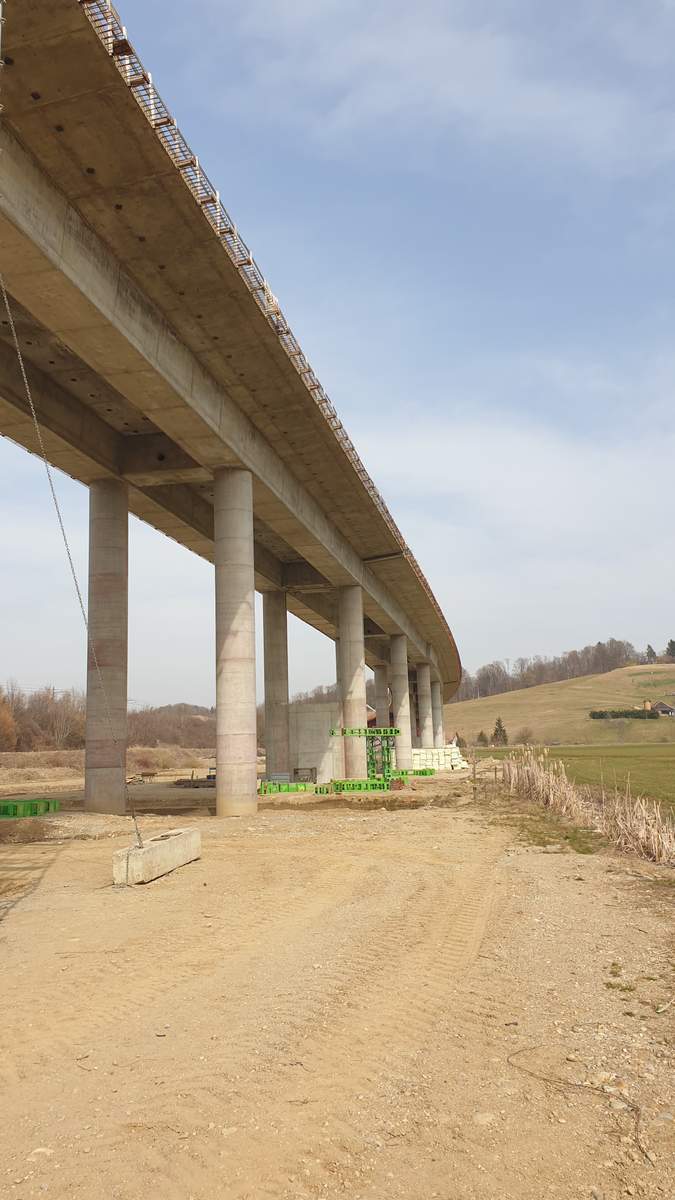 Viadukt Pesnica