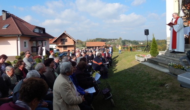 Slovesnost na Stavešinskem Vrhu