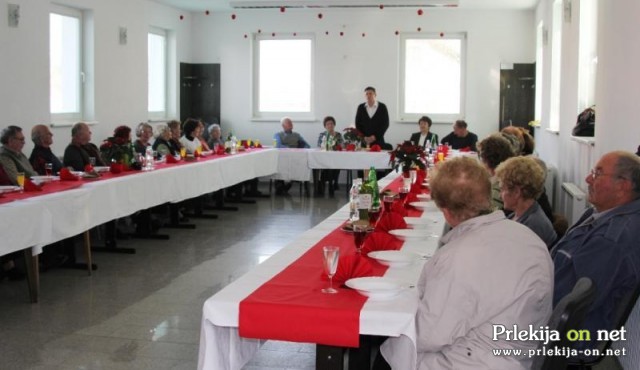 Srečanje starejših krajanov Babincev in Noršincev Srečanje starejših krajanov Babincev in Noršincev