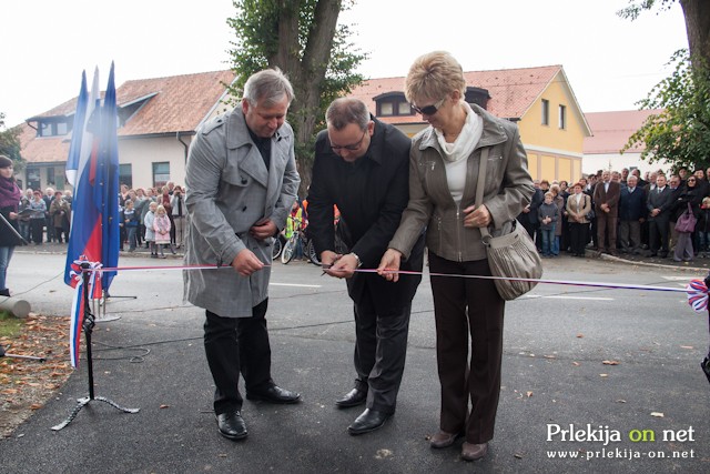 Slavnostni prerez traku Slavnostni prerez traku