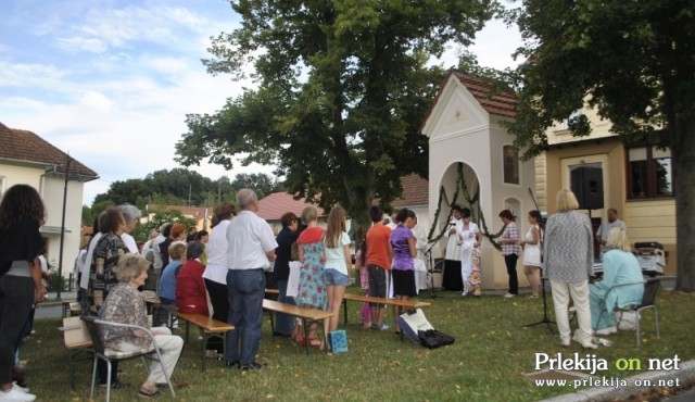 Sveta maša pri kapeli sv. Ane