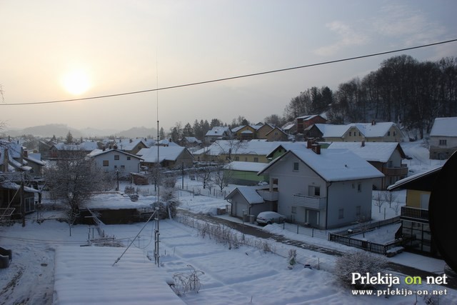 Sončen in hladen petek Sončen in hladen petek