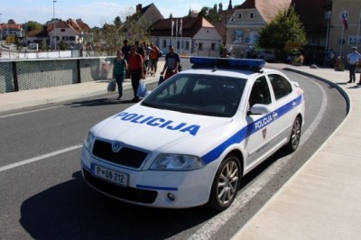 Policija v teh dneh opravlja težko delo