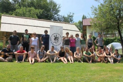 Tabor Gibanja za dostojno delo in socialno družbo